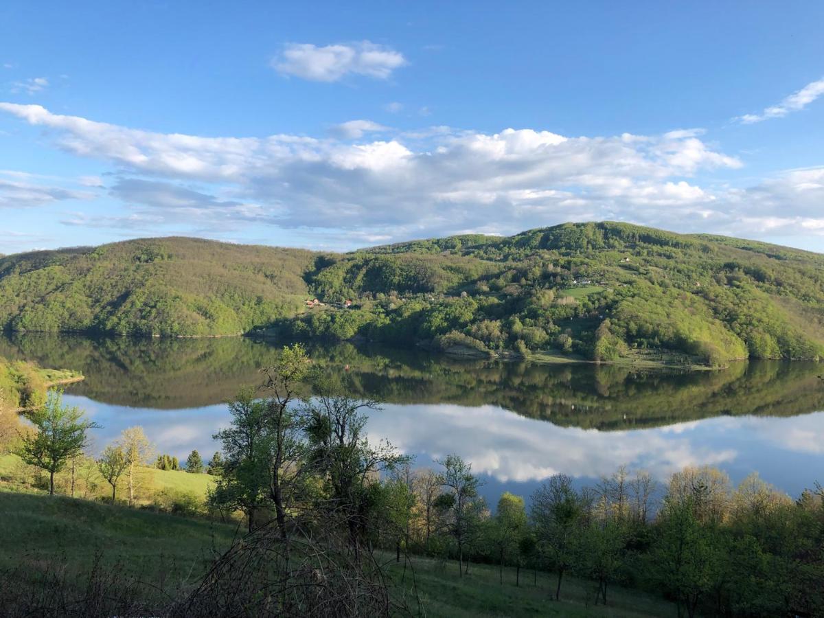 Apartman Jezero Vrutci Užice Zewnętrze zdjęcie